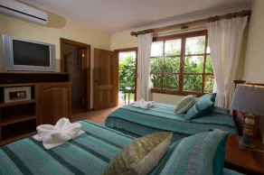 Your Own Private Mini Resort In A Large Private Estate - Image 5