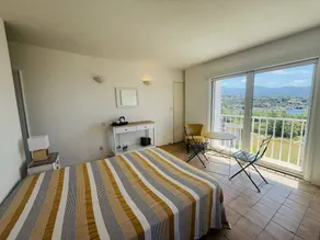 4-room villa, 7 beds, near beach, terrace, garden, parking, Wi-Fi - Image 5