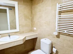 FABULOUS APARTMENT 10 min walk to Duquesa Marina and the Beach - Image 3
