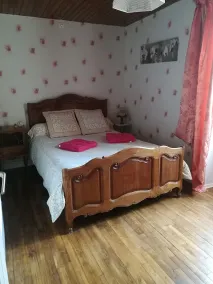 rolig sommerhus med pool og helt privat fiskesø nær Lascaux. - Image 3