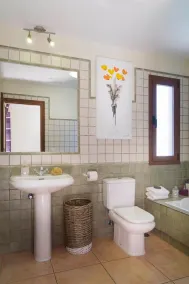 Villa Bondo: Für 6 Personen. Privater beheizter Pool, WLAN, Grill, Nahe Annehmlichkeiten - Image 2