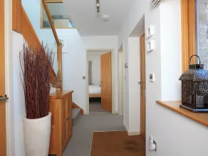 COURTYARD COTTAGE, family friendly, with pool in Dartmouth - Image 2