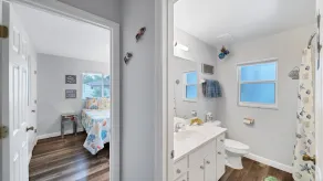 Palm Aire Golf Course home  in Sarasota near Benderson Park, UTC and beaches. - Image 4