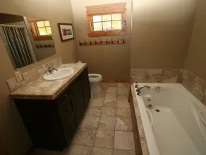 Hot Tub-Lake Front-Resort Amenities FREE/Pool - Image 2