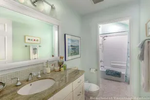 8th Avenue Beach Cottage - Image 2