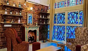 PÂRISIÂN Themed Duplex PENTHOUSE on the 31st Floor - Image 4