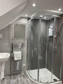 Bo et usædvanligt, Fredelige centrale beliggenhed, 4 sovepladser, Kæledyr er velkomne. - Image 4