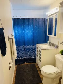 Centrally located and huge private enclosed backyard - Image 2