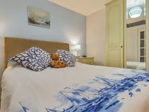 1 bedroom accommodation in Torquay - Image 4