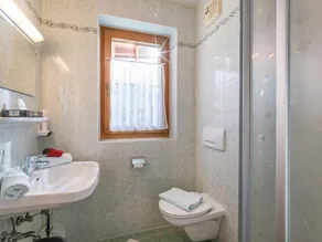 Single room, shower, toilet, balcony, short breakfast - Gasthof Gruberhof - Image 5