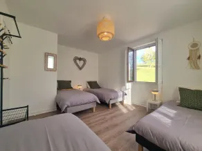 Renovated cottage with garden and pets allowed - Image 2