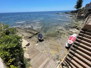 Apartment ALL COMFORT, TERRACE and DIRECT SEA ACCESS, FEET IN THE WATER - Image 5