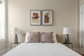 Charming Somerville 1BR nr Sullivans Square T, by Blueground - Image 4