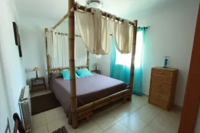 Smuk 3-sengs villa med privat lejlighed og privat pool tæt på strande - Image 4