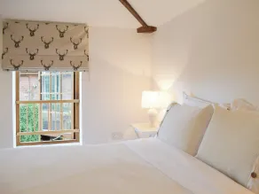 1 bedroom accommodation in Baschurch - Image 4
