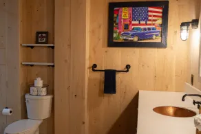 Unique 3 bedroom barn with a fireplace and pond - Image 4