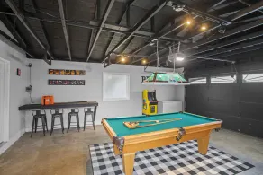 Riverside FAMILY POOL HOME/ 3-BDR/KING BED/Game Room/Arcade/UCR/Downtown - Image 2