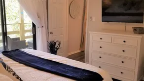 King Bed! Cozy Amelia Island Gem just steps to the beach. - Image 5
