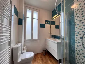 Jolie maison de ville refaite à neuf, TOURS centre - Image 3