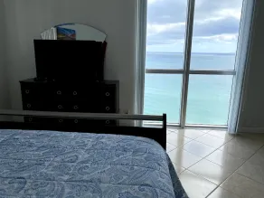 2bd/2bth Directly on the beach with spectacular, ocean views from the 15th floor - Image 5