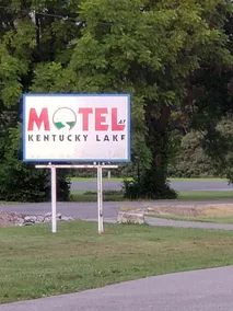 Motel @ Kentucky Lake. The bicycle room. - Image 3