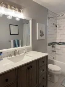 Peaceful Pet-Friendly Lakeside Home with Game Room & Fully Equipped Kitchen - Image 3