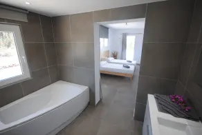Villa moderna con piscina privata, vicino alla spiaggia e baia di San Antonio - Image 4