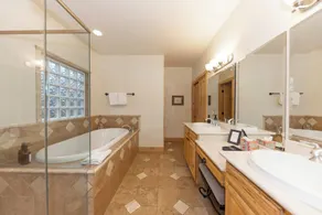 Quandary Mountain Retreat: Hot Tub, 4 Bedrooms, Pool Table, Gas Grill - Image 3