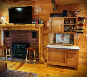 Fall Foliage Escape – Private Adirondack Cabin on Lake Champlain - Image 2