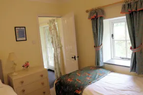 2 Bedroom Accommodation in Two Acres Of Gardens on edge of village of Blisland - Image 5
