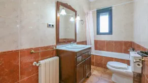 Sommerhus med vidunderlig have og fritidsområder - Image 3