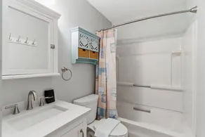 Oceanfront Condo mit 3 Betten, 2 Bädern, beheiztem Innenpool und Außenpools - Image 3