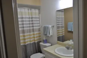 Bright and Airy Upstairs Condo in Beautiful Lakeside Community - Image 5