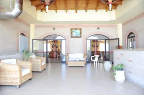 B&B - Hotel con Piscina - Image 2