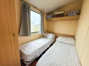 Brilliant 6 Berth Caravan Nearby Scratby Beach, Norfolk Ref 43081B - Image 5