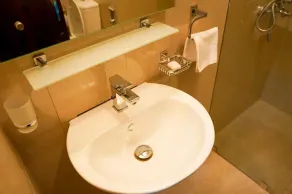Green Eye Apartment & Hotel - Image 4