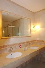 Finca Alfabia in Porto Cristo - Image 2