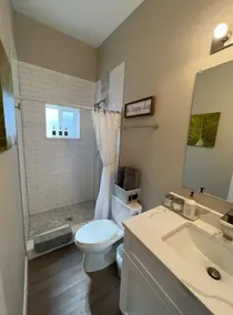 Chic & intimate 2 bedroom - Image 2