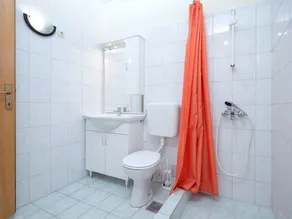 Apartamento con terraza y barbacoa | Vistas al jardín - Image 3