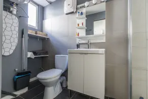 Cute affordable 1-br minutes from Cannes Center - Image 4
