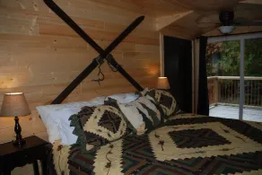 Beautiful Vacation Home On Lake Huron - WiFi, Beach Fire Pit, Bridge View - Image 5