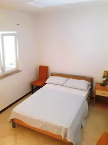 1 Bed Flat - Sleeps 2 - Parking - Wifi - Image 4