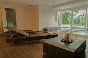 PRIVATE Family VILLA with jakuzzi & swimming pool - Image 5