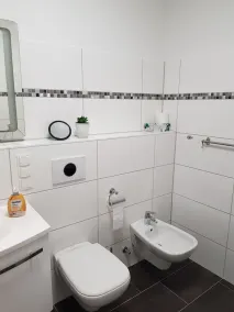 Modern top floor apartment with a view of the sea and Stralsund - Image 2