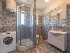 Gorgeous Home In Lisicic - Image 2
