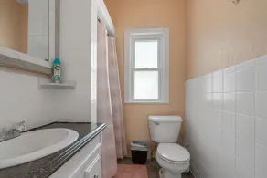  Explore Buffalo & Niagara Falls from this newly renovated apartment! - Image 3