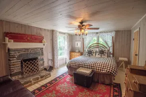 Rustic Retreat - Wood Burning Fireplace - Short Drive To New River - 20 Min to WJ - Image 4