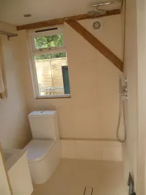 Self Contained Small Barn Unit in AONB - Image 2