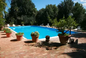 L'Appartamento, Casa del Fattore, Villa Luzi con AC e Piscina Pubblica - Image 2