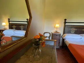 Spacious villa Tuscany, Lajatico, Nr Pisa - Image 3